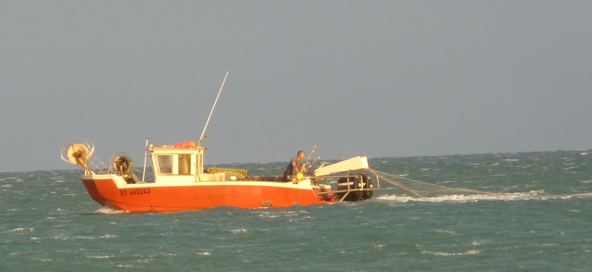 Pêcheur artisanal au large de Palavas-les-Flots