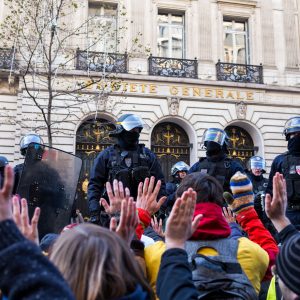 Opération nettoyage géant de Société Générale - Photo 1