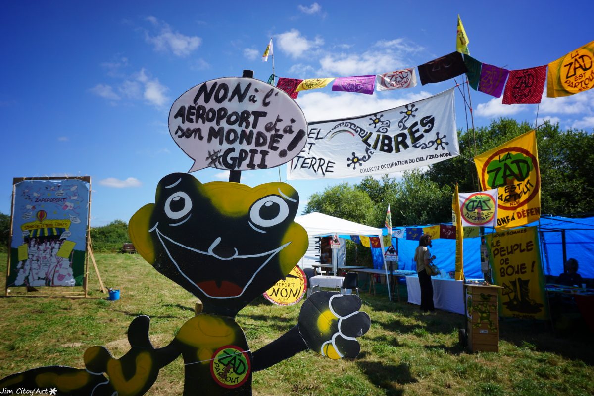 NotreDamedesLandes non à l’aéroport ! Les Amis de la Terre