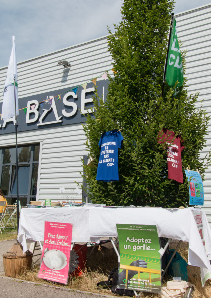 Consommer local, bio et zéro déchet c’est La Base ! Les Amis de la