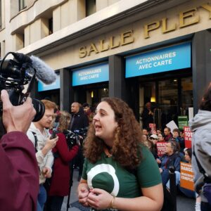 Blocage de l'AG de Total le 25 mai 2022 à la salle Pleyel.