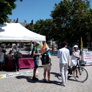 Jeûne action Stand d information des jeûneurs DIJON