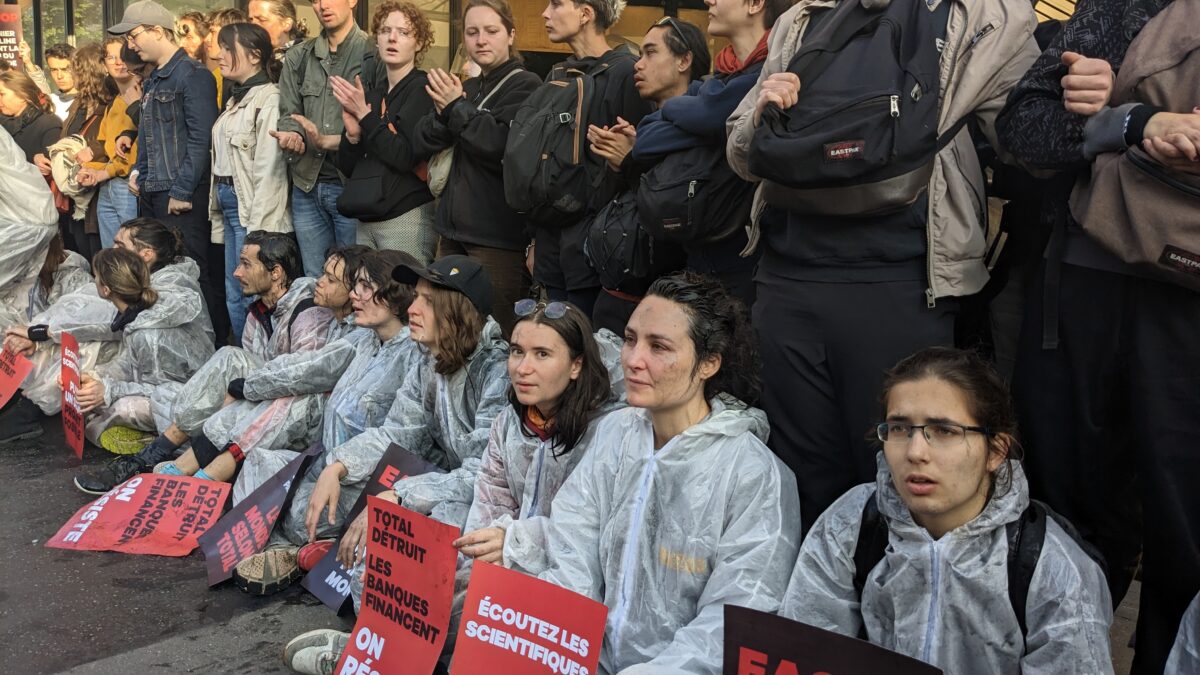 Climate : Total AGM highly disturbed by activists demanding its exit from fossil fuels - Vimarsana News