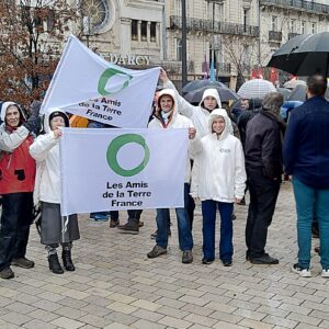 Présence des Amis de la Terre Côte d'Or au rassemblement organisé par la Confédération paysanne, le 10 février à Dijon