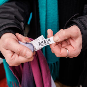 Action de tri citoyen, Montreuil, le 29 novembre 2025. crédit : Basile Barjon