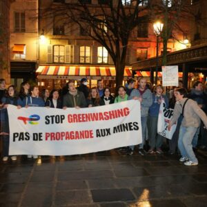 Mobilisation aux Mines le 27 janvier 2026 à Paris, à l'occasion de l'invitation par l'école de Patrick Pouyanné (PDG de Total) à une conférence sur la transition énergétique.